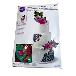 Wilton 28 Piece Gum Paste Flower Cut‎ out Set *No Instruction Manual*